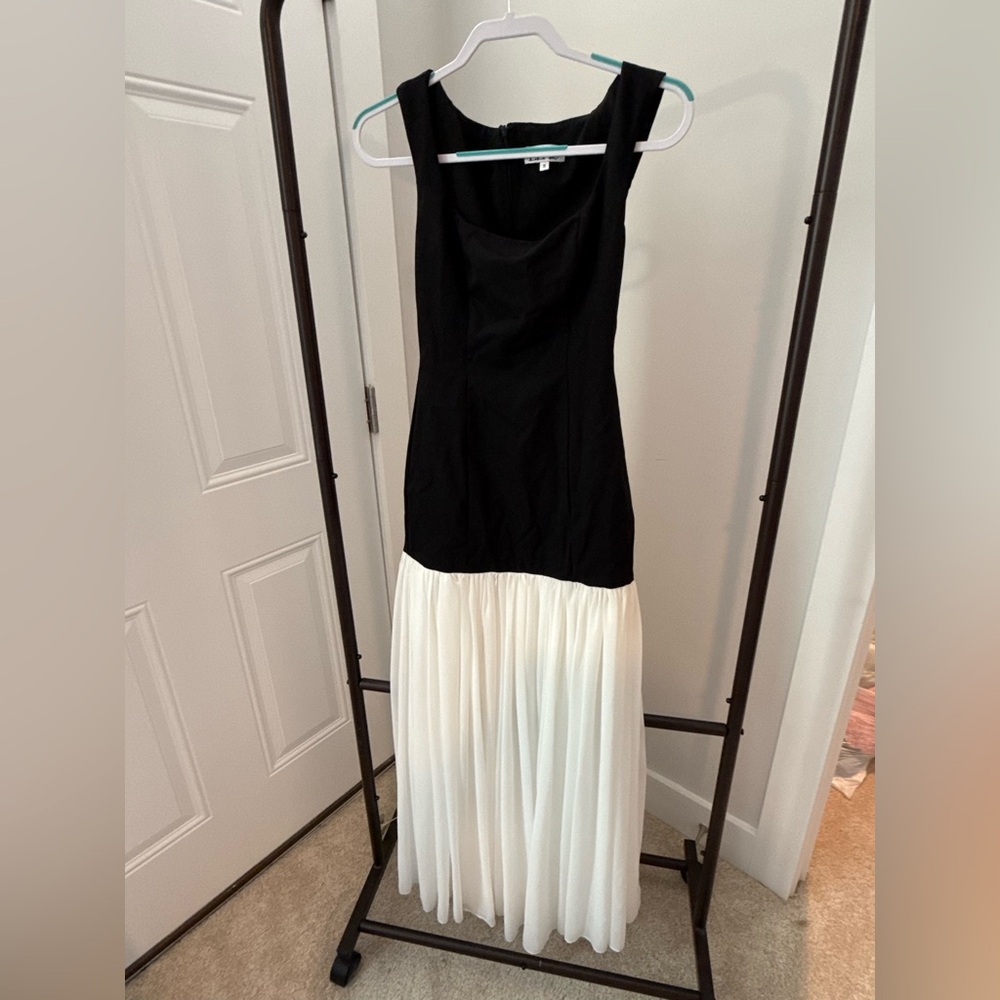 LEAU Phantom Maxi Dress Black and White - Picture 3 of 4